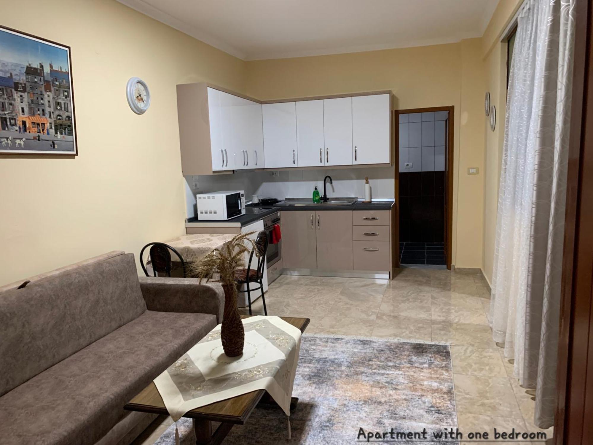 Vila Spaho Korce Exterior photo